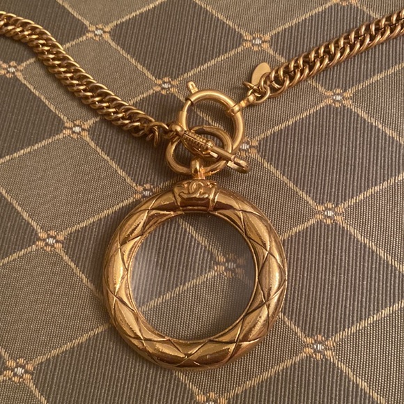 Authentic vintage Chanel necklace - Picture 7 of 10